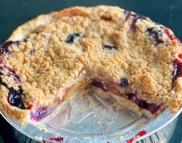 peach blueberry pie