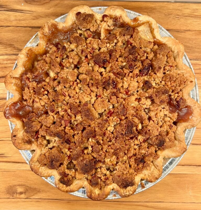 ginger pear pecan crumble pie
